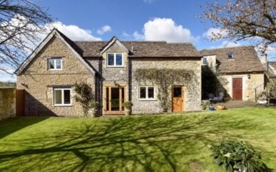 A lovely period cottage for rent in the town of Bradford-on-Avon, in West Wiltshire.